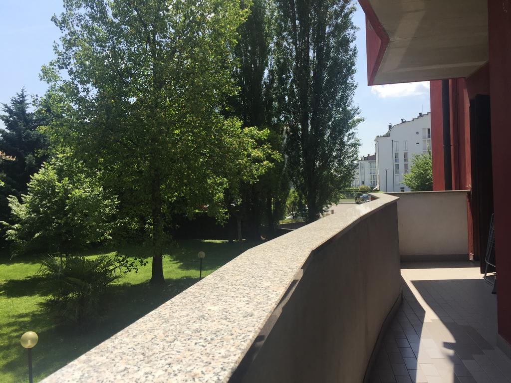 Bnbook Bilo Malpensa Gallarate Bagian luar foto
